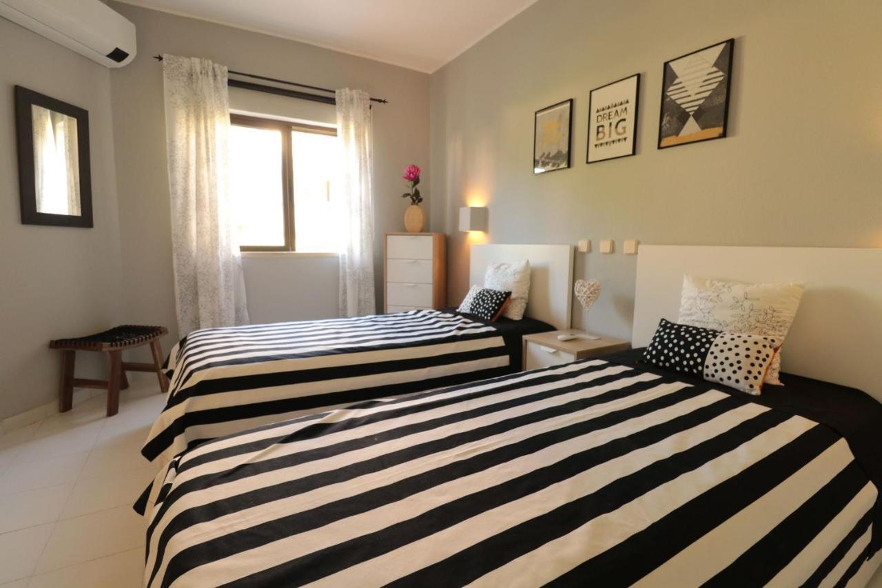Lovelystay - Cozy 1Br Flat In Alvor With Ac And Balcony Luaran gambar
