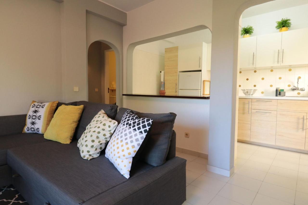 Lovelystay - Cozy 1Br Flat In Alvor With Ac And Balcony Luaran gambar