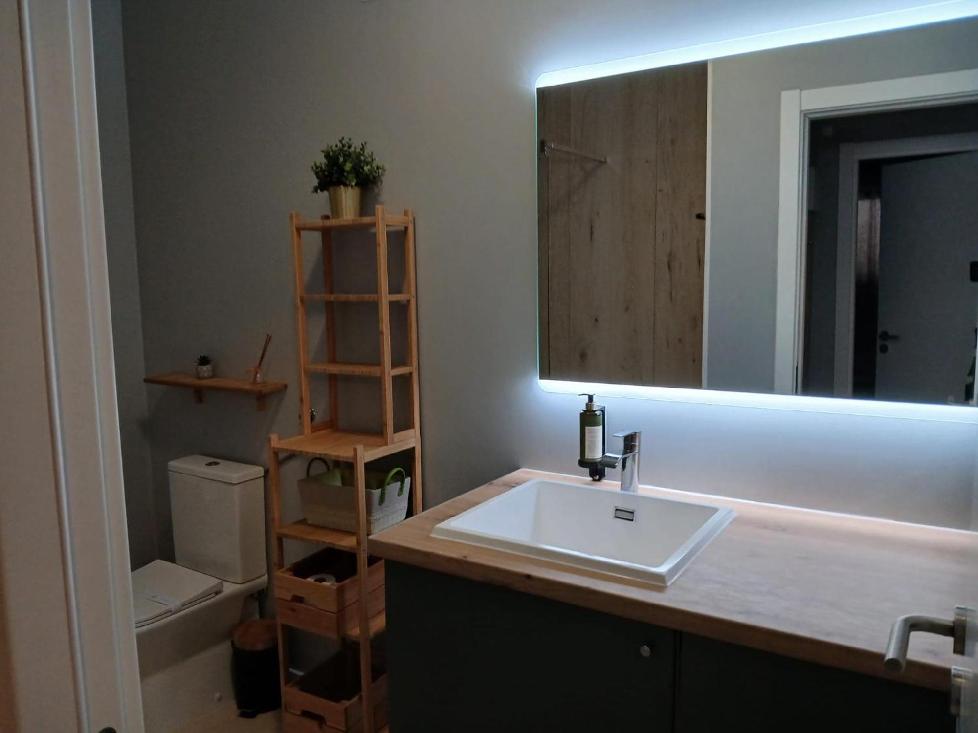 Lovelystay - Cozy 1Br Flat In Alvor With Ac And Balcony Luaran gambar